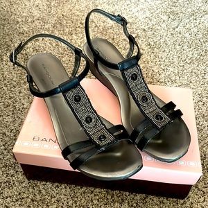 Bandolino wedge sandals
